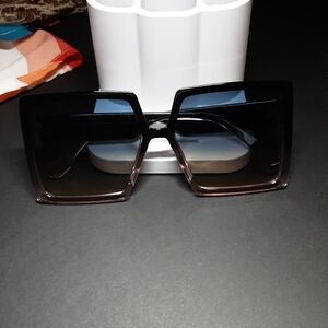 Fashion Nova Black Gradient Square Sunglasses